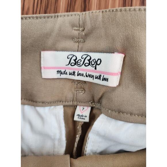 Bebop womens khaki shorts sz 7 with belt - Picture 3 of 9